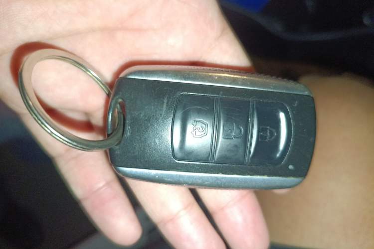 Used Dongfeng Fengon 580 2016 1.5T Manual Luxury Edition
