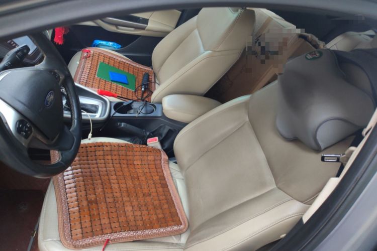 Used Ford Escort 2015 1.5L Automatic Fashion Model Left Front Seat