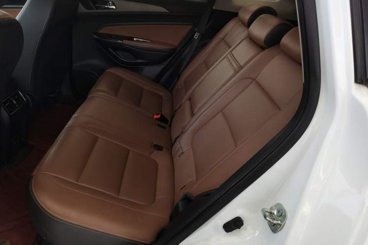 Used CHANGAN CS75 2017 Shangkui Edition 1.8T Automatic All-Wheel-Drive Elite Model
