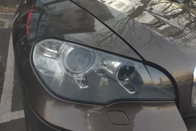 Used BMW X5 2011 xDrive35i Leading Model Right Front Headlight