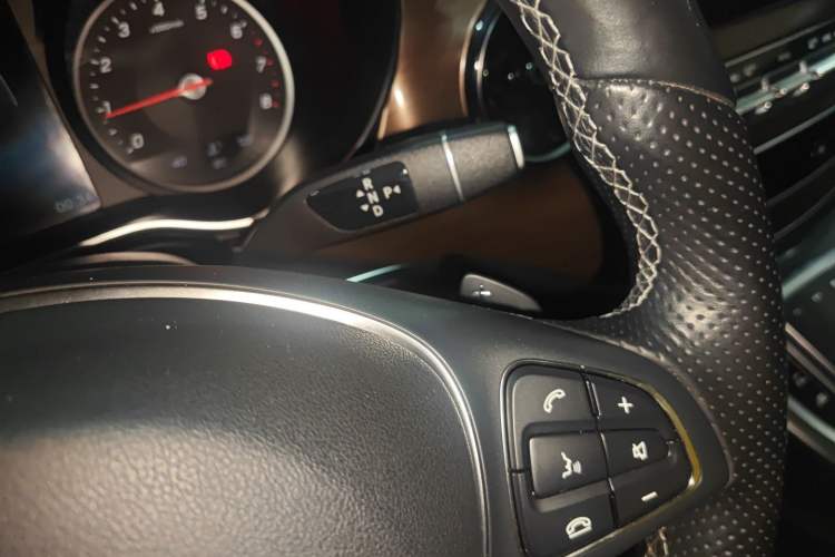 Used Mercedes-Benz V-Class 2021 V 260 L Long-wheelbase Luxury Edition