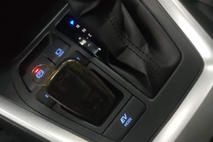 Used Toyota RAV4 2020 Dual-Engine 2.5L E-CVT Two-Wheel Drive Elite Edition