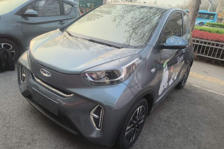 Used Chery QQ Little Ant 2022 Revised Version Sweet Pink Edition Half-Sugar Version Lithium Iron Phosphate 30.7 kWh 30 kW 301 km