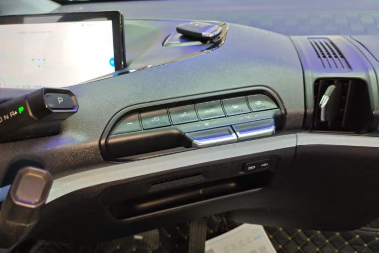 Used Baojun E300 2020 Starry Intelligence Edition