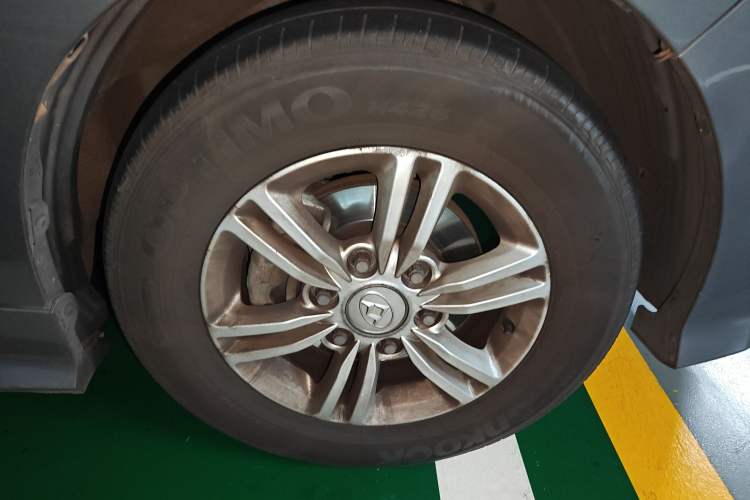 Used SAIC MAXUS G10 2018 PLUS 1.9T Manual Elite Edition Diesel
