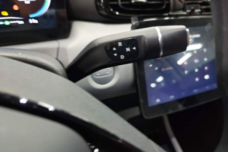 Used Leapmotor T03 2023 200 Lite Edition Gear Lever