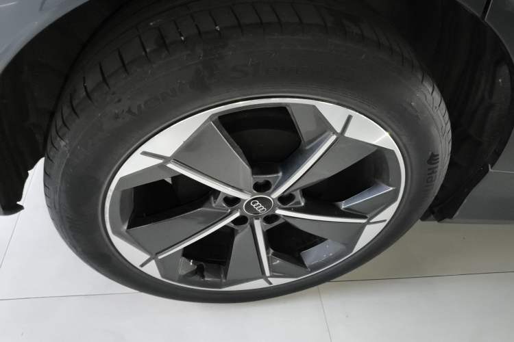 Used Audi Q5 e-tron 2023 40 e-tron Starry Edition Luxury Package