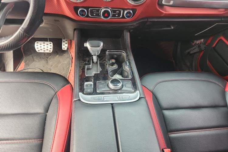 Used BAIC Off-Road BJ40 2019 PLUS 2.3T Automatic Four-Wheel Drive Premium Edition China VI
