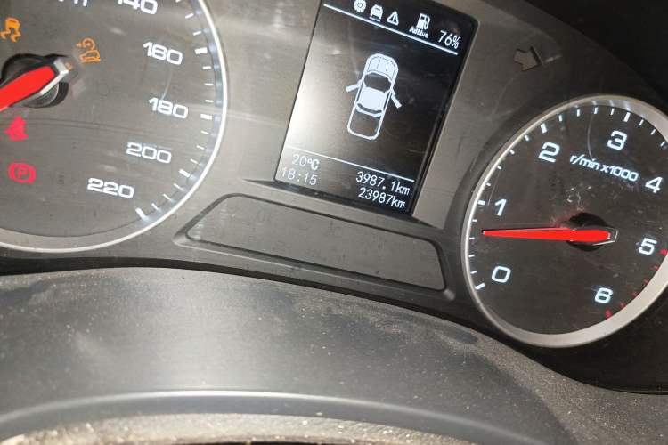 Used Foton Tunland Yutu 2020 2.0T Yutu 9 Diesel Two-Wheel Drive Luxury Long-Wheelbase 4F20TC