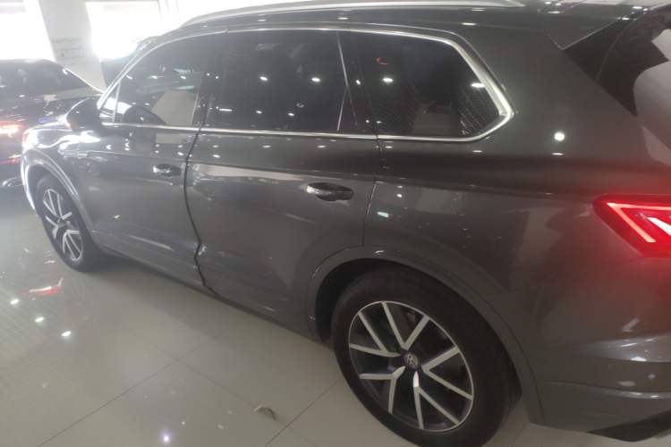 Used Volkswagen Touareg 2020 3.0 TSI Luxury Edition China VI