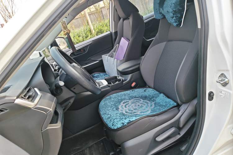 Used Toyota Wildlander 2022 2.0L CVT Two-Wheel Drive Leading Edition Left Front Seat