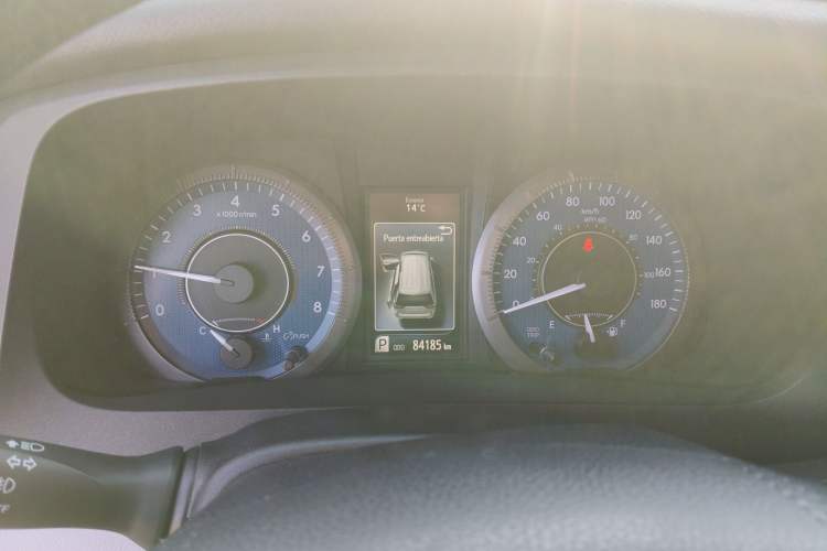 Used Toyota SIENNA 2019 3.5L Four-Wheel Drive XLE 7 Seats U.S. Specification