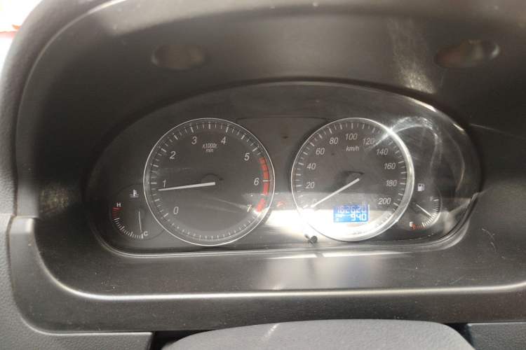 Used BAIC Weiwang M20 2015 1.2L economy version A122 Instrument Cluster
