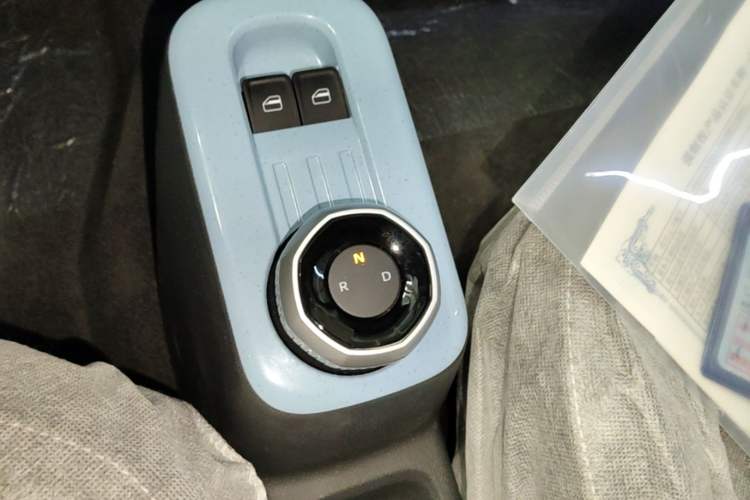 Used Geely Galaxy Panda 2024 Panda Mini 200km Endurance Bear
