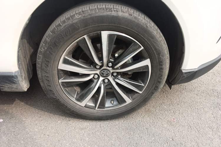 Used Toyota Harrier 2022 Dual-Engine 2.5L CVT Two-Wheel Drive Luxury Edition Exterior 4