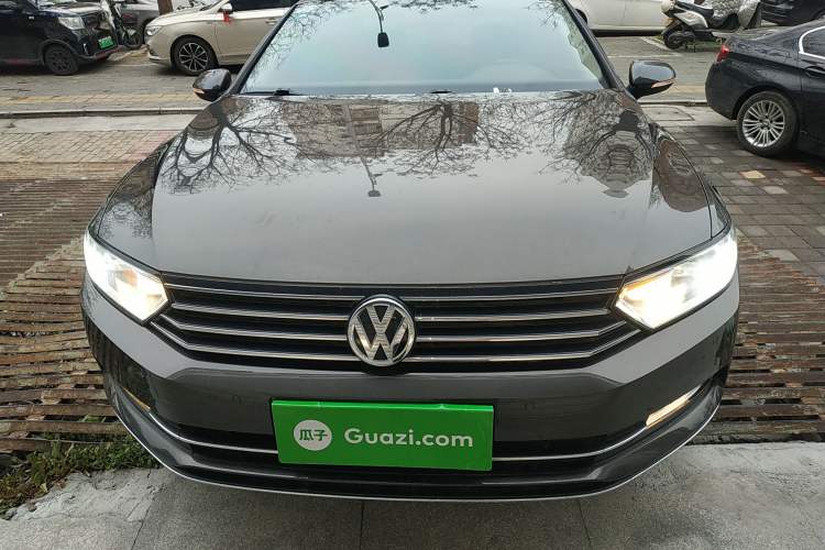 Used Volkswagen Magotan 2017 330TSI DSG Leading Model