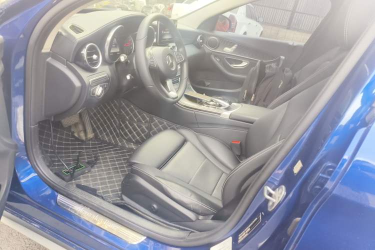 Used Mercedes-Benz C-Class 2017 Restyled C 180 L Fashion Edition Sport Version Left Front Seat