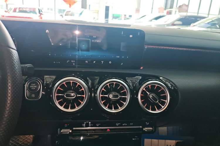 Used Mercedes-Benz A-Class 2022 Restyled A 200 L Sport Sedan Fashion Version Audio And AC Panel