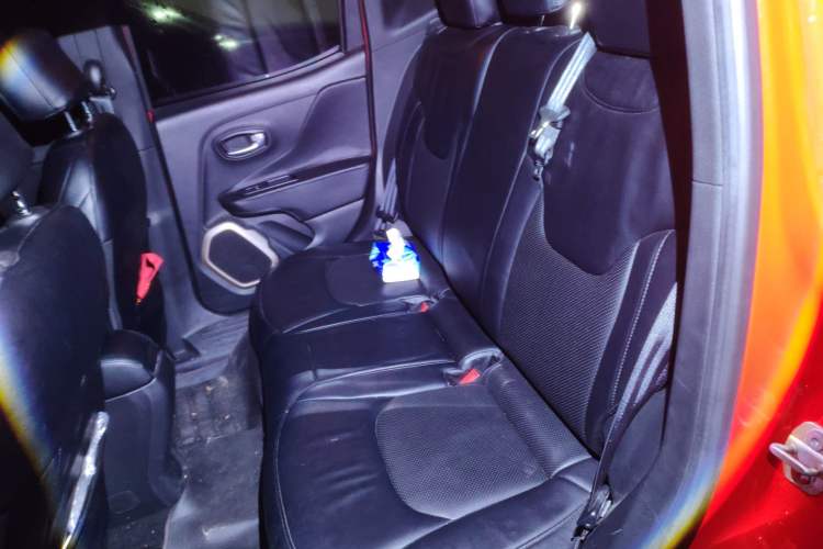 Used Jeep Renegade 2017 180T Automatic High-Energy Version
