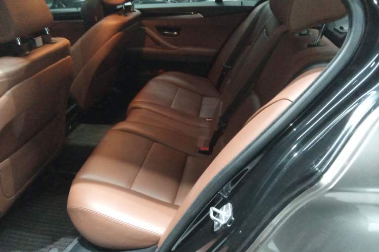 Used BMW 5 Series 2014 525Li Leading Model Left Rear Seat