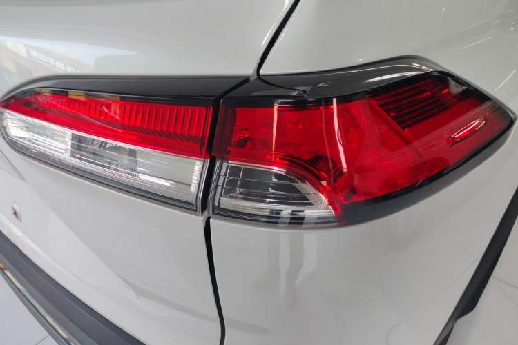 Used Toyota FRONTLANDER 2023 2.0L CVT Elite Edition Right Rear Taillight