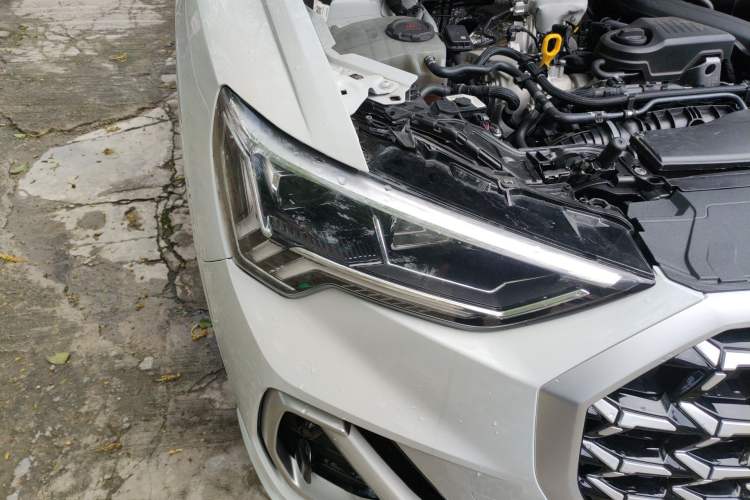 Used Audi Q3 2024 35 TFSI Fashion Dynamic Edition Right Front Headlight
