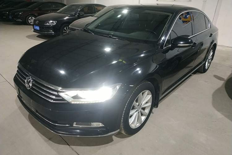 Used Volkswagen Magotan 2019 330TSI DSG Leading Model China VI Standard