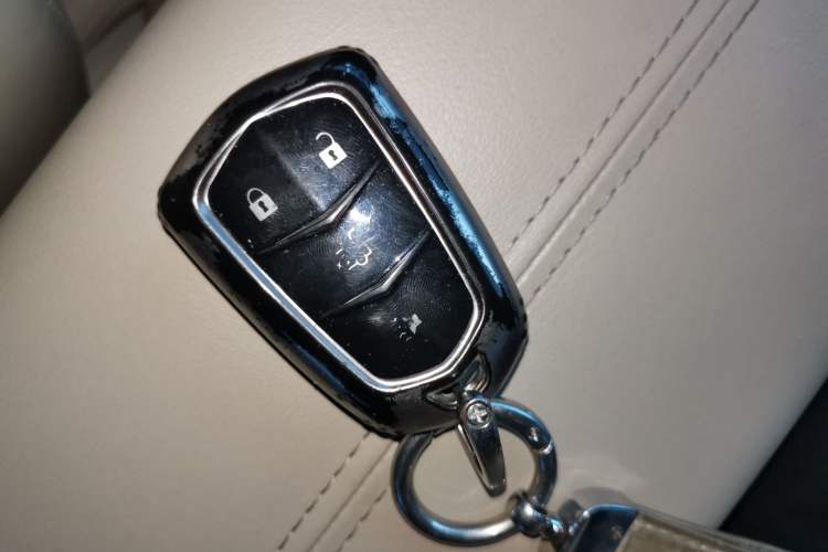 Used Cadillac XTS 2015 28T Comfort Model
