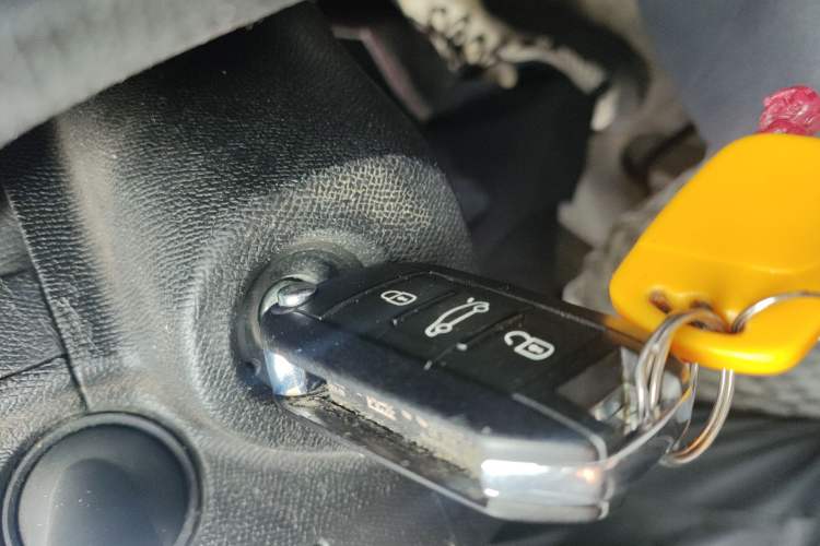 Used Peugeot 408 2014 1.8L Automatic Luxury Edition Vehicle Key