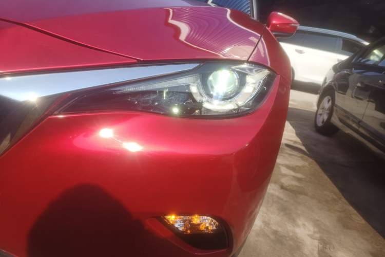 Used Mazda CX-4 2018 2.0L Automatic Two-Wheel Drive Blue Sky Dynamic Version China VI Standard
