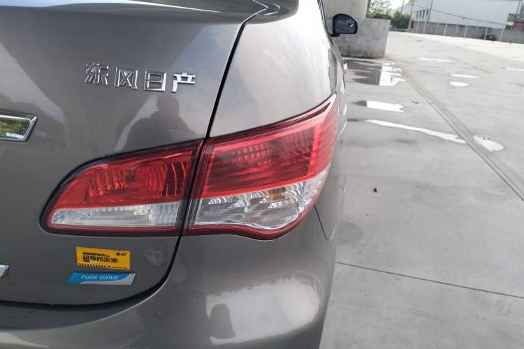 Used Nissan Sylphy 2012 Classic 1.6XE Manual Comfort Edition Right Rear Taillight