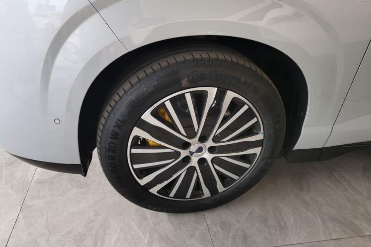 Used Denza N8L 2025 Model Zunrong Model