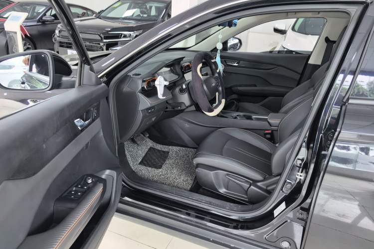 Used Dongfeng Aeolus Yixuan 2024 1.5L Automatic JingSu Edition Driver Seat