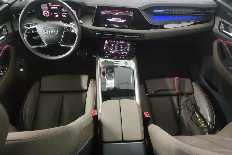 Used Audi Q6 2023 45 TFSI quattro Qiyun Edition Light Yulin Package Center Console