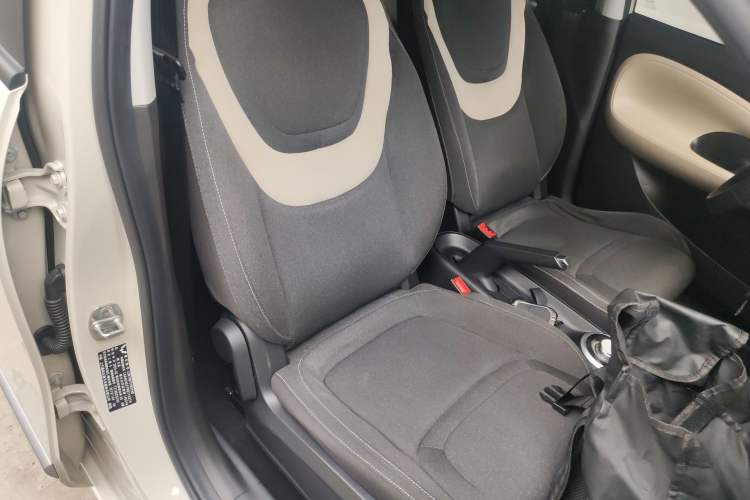 Used Wuling Bingo 2023 333 km Lingxi Connected Version
