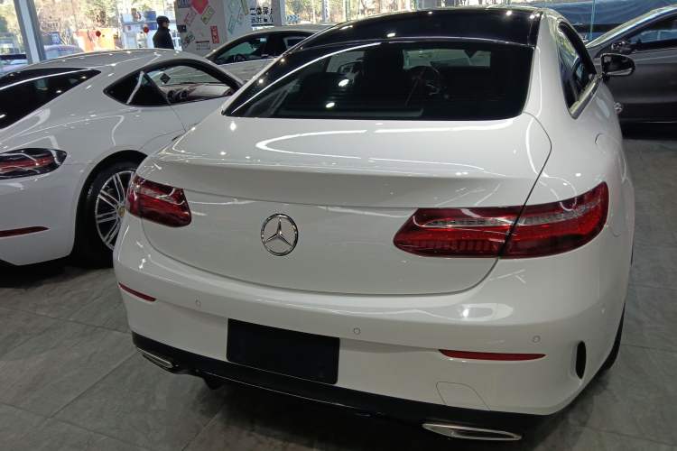Used Mercedes-Benz E-Class (Import) 2017 E 200 Coupe