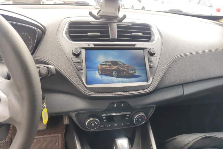 Used Ford Escort 2015 1.5L Automatic Fashion Model Audio And AC Panel