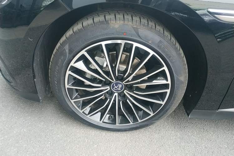 Used BYD Han 2025 DM-i Intelligent Driving Edition 125KM LiDAR Flagship Model