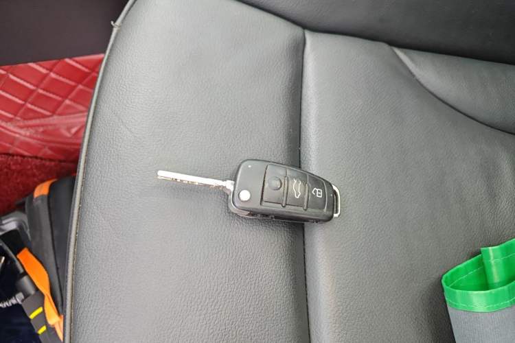 Used Audi Q3 2015 30 TFSI Comfort Model
