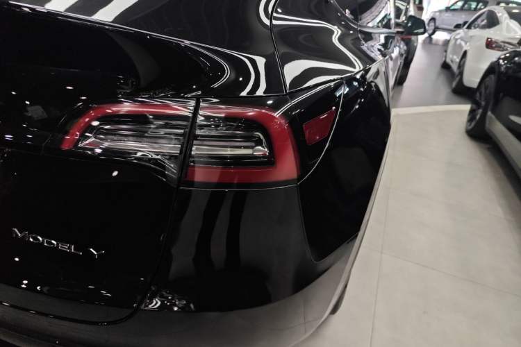 Used Tesla Model Y 2021 Standard Range Rear-Wheel Drive Version
