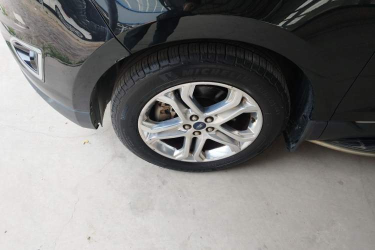 Used Ford Edge 2015 2.0T GTDi 4x4 High-Grade Model Exterior 4