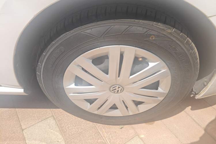 Used Volkswagen Polo 2014 1.4L Manual Fashion Edition