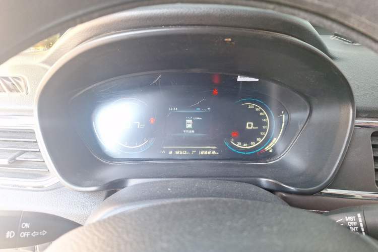 Used Dongfeng Fengon 370 2018 S370 1.5L Manual Luxury 7-Seater
