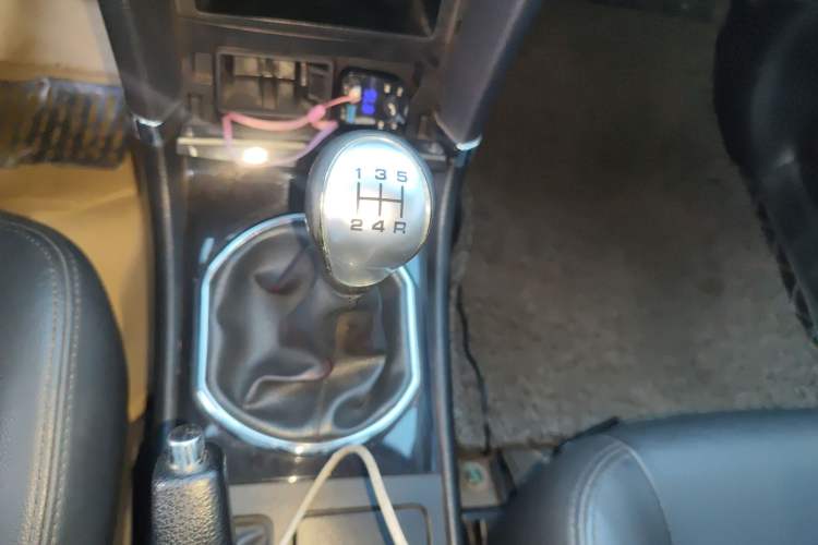 Used Zotye Z300 2014 1.5L Urban Edition Manual Luxury Model
