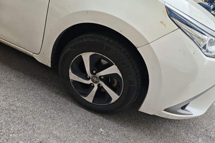 Used Toyota Levin 2017 Revised Dual-Engine 1.8H GS E-CVT Elite Sunroof Version China V Standard