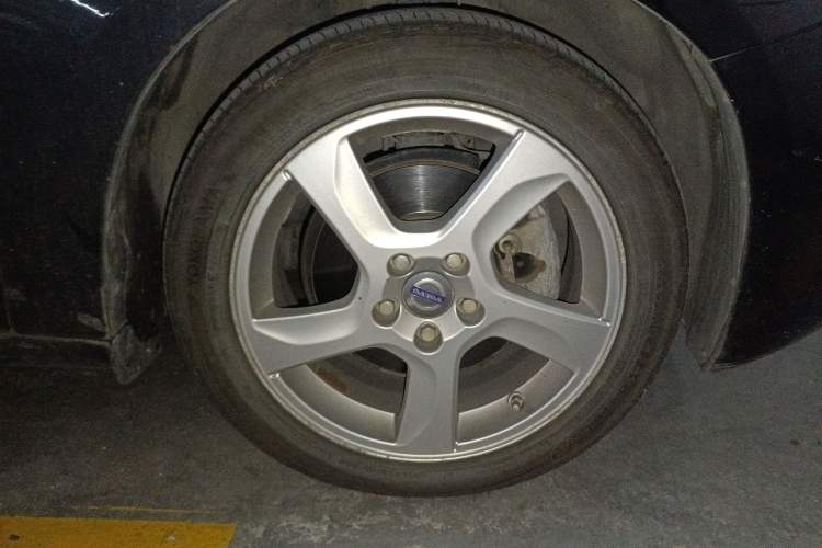 Used Volvo V60 2013 T5 Zhiya Edition
