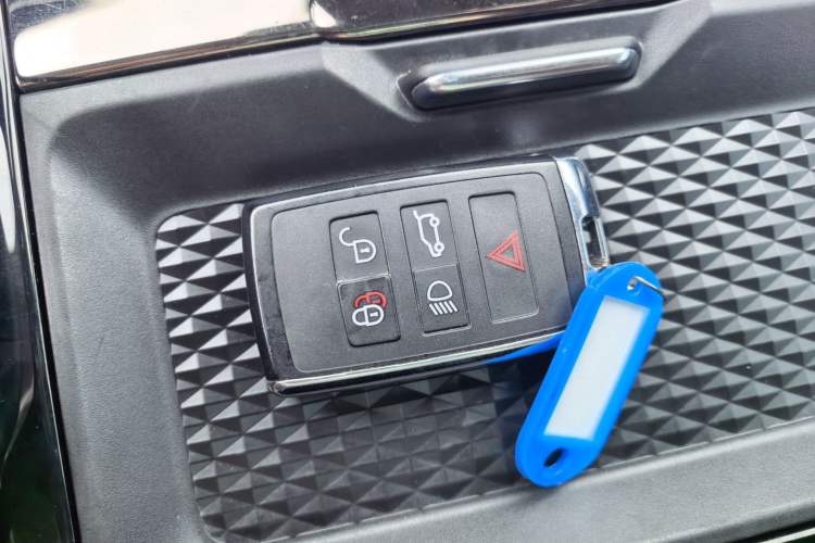 Used Land Rover Range Evoque 2021 Range Rover Velar 249 PS R-Dynamic S Performance Edition Vehicle Key