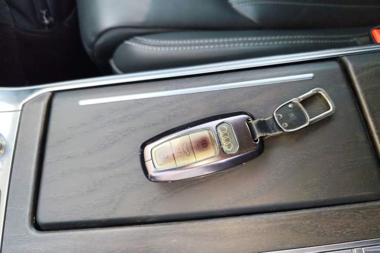 Used Audi A6L 2023 Updated 45 TFSI quattro Prestige Elegant Edition
