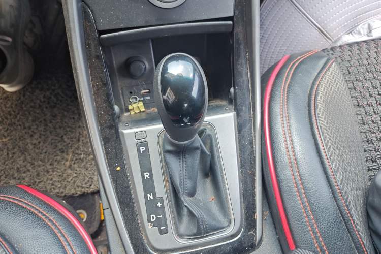 Used Hyundai Elantra (5th Generation / Langdong) 2016 1.6L Automatic Prestige Model Gear Lever