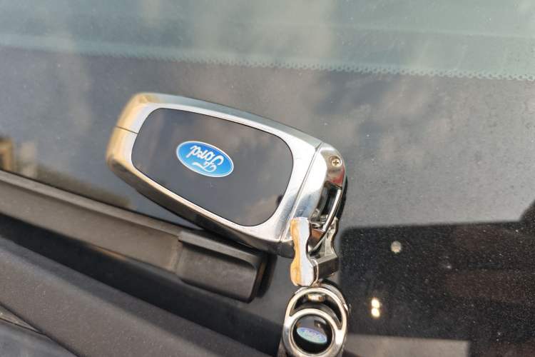 Used Ford Explorer 2020 EcoBoost 285 Rear-Drive Trend Edition 7-Seater Vehicle Key